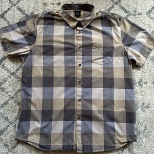 Oakley Casual Button Down Regular Fit XL